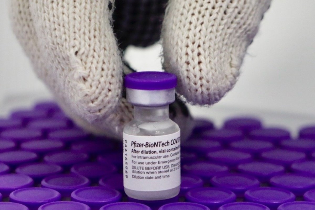[Pfizer anuncia entrega de 17,6 milhões de doses da vacina ao Brasil]
