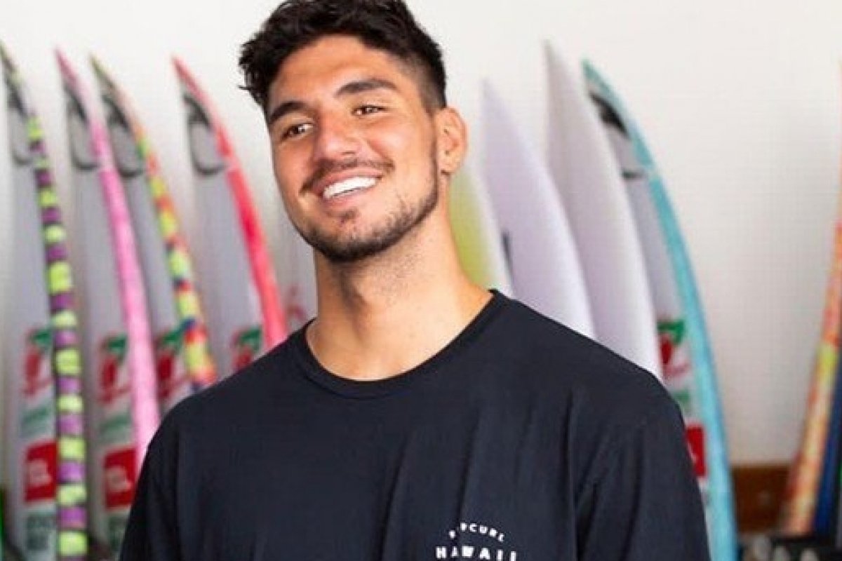 [Gabriel Medina não participará da etapa do Mundial de Surfe por não ter se vacinado contra Covid-19]