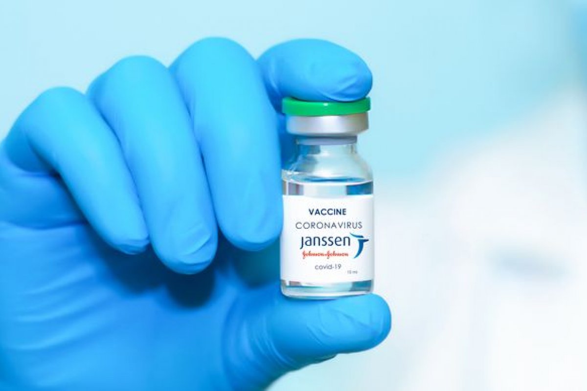 [Prazo de validade da vacina da Janssen é ampliado para seis meses]