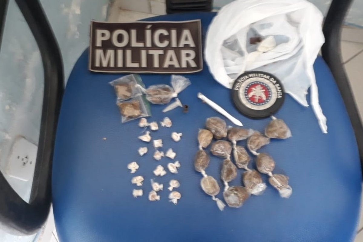 [Dois suspeitos são encontrados traficando drogas no município de Muritiba  ]
