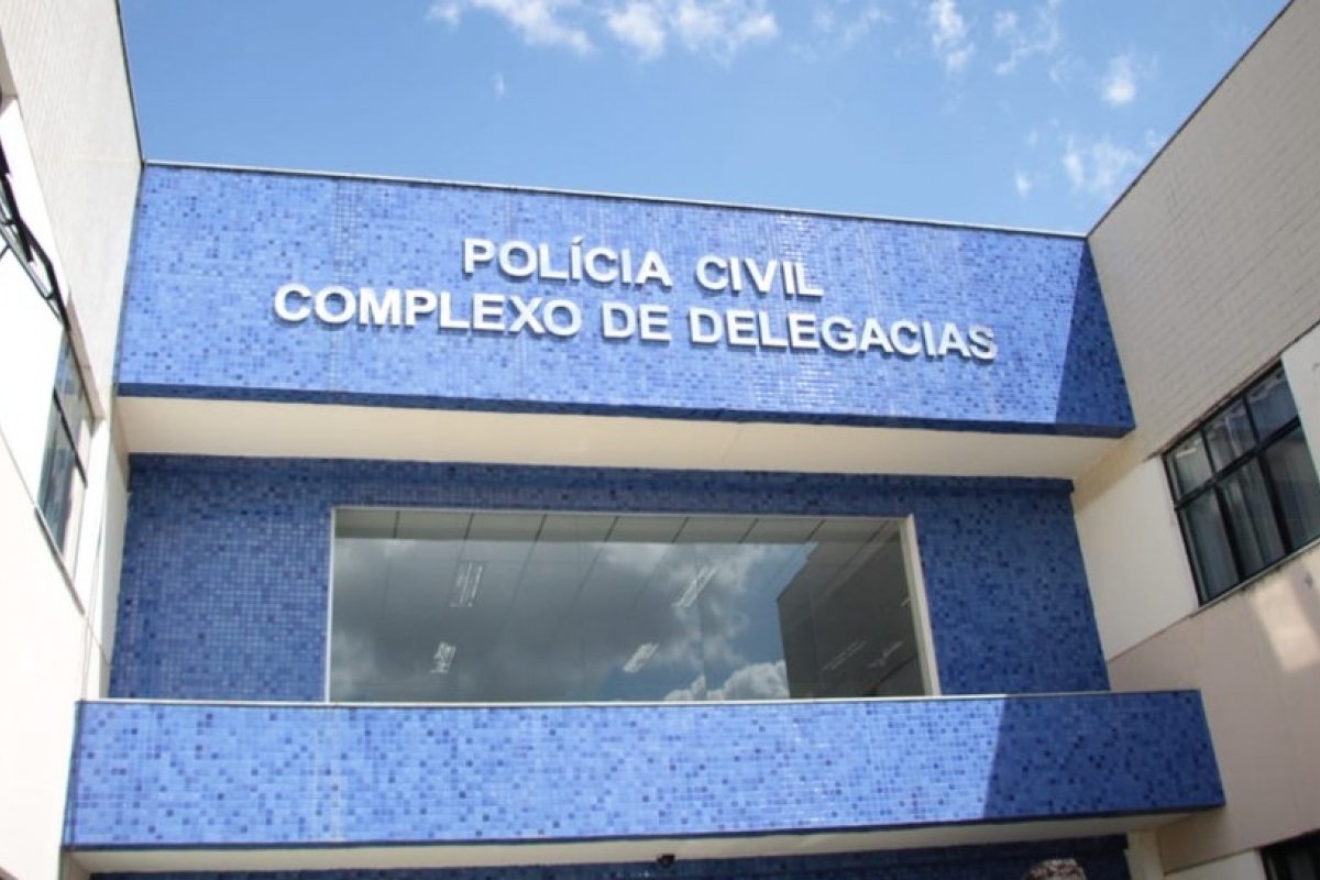 [Estudante de medicina é preso ao ser flagrado exercendo profissão ilegalmente na Bahia ]