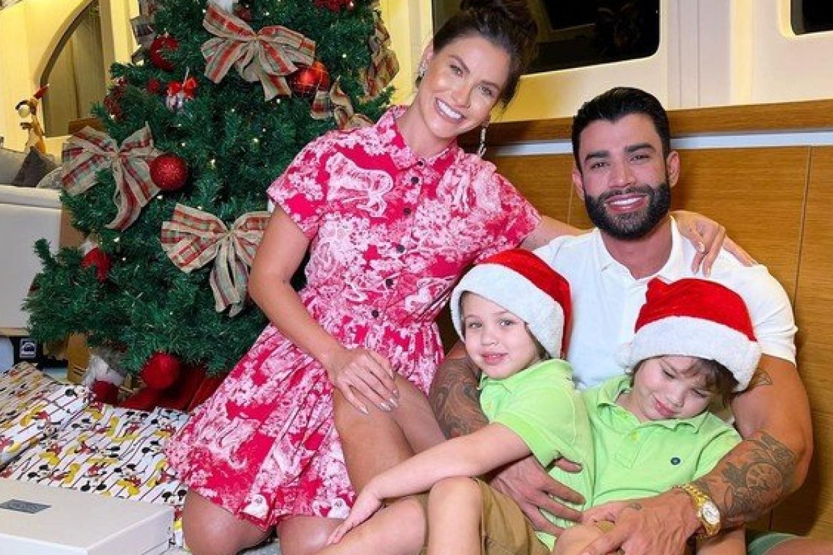 Família feliz! Após crise no casamento, Gusttavo Lima e Andressa Suita  aparecem com os filhos em noite de Natal - Michel Telles | Farol da Bahia